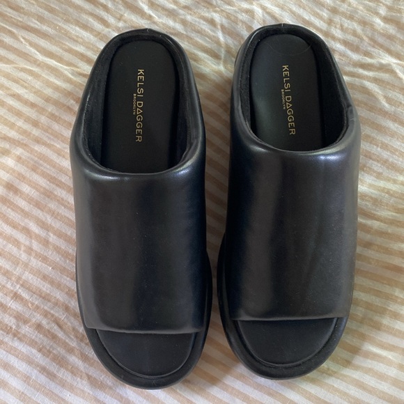 Kelsi Dagger Brooklyn Bubble Slides size 9 - Picture 5 of 11
